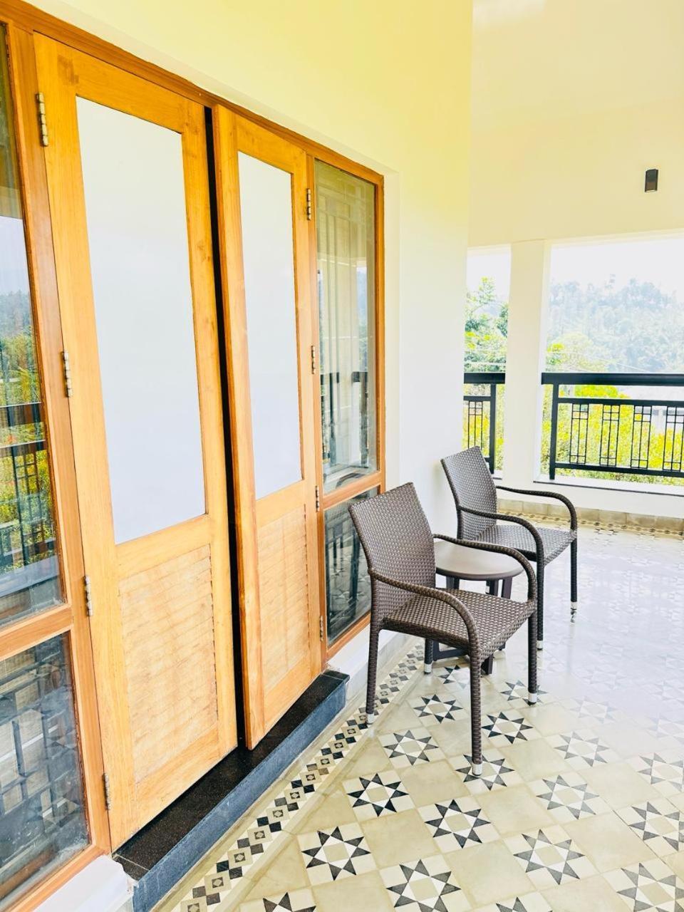 Tarang Holiday Homes ビサーリー エクステリア 写真